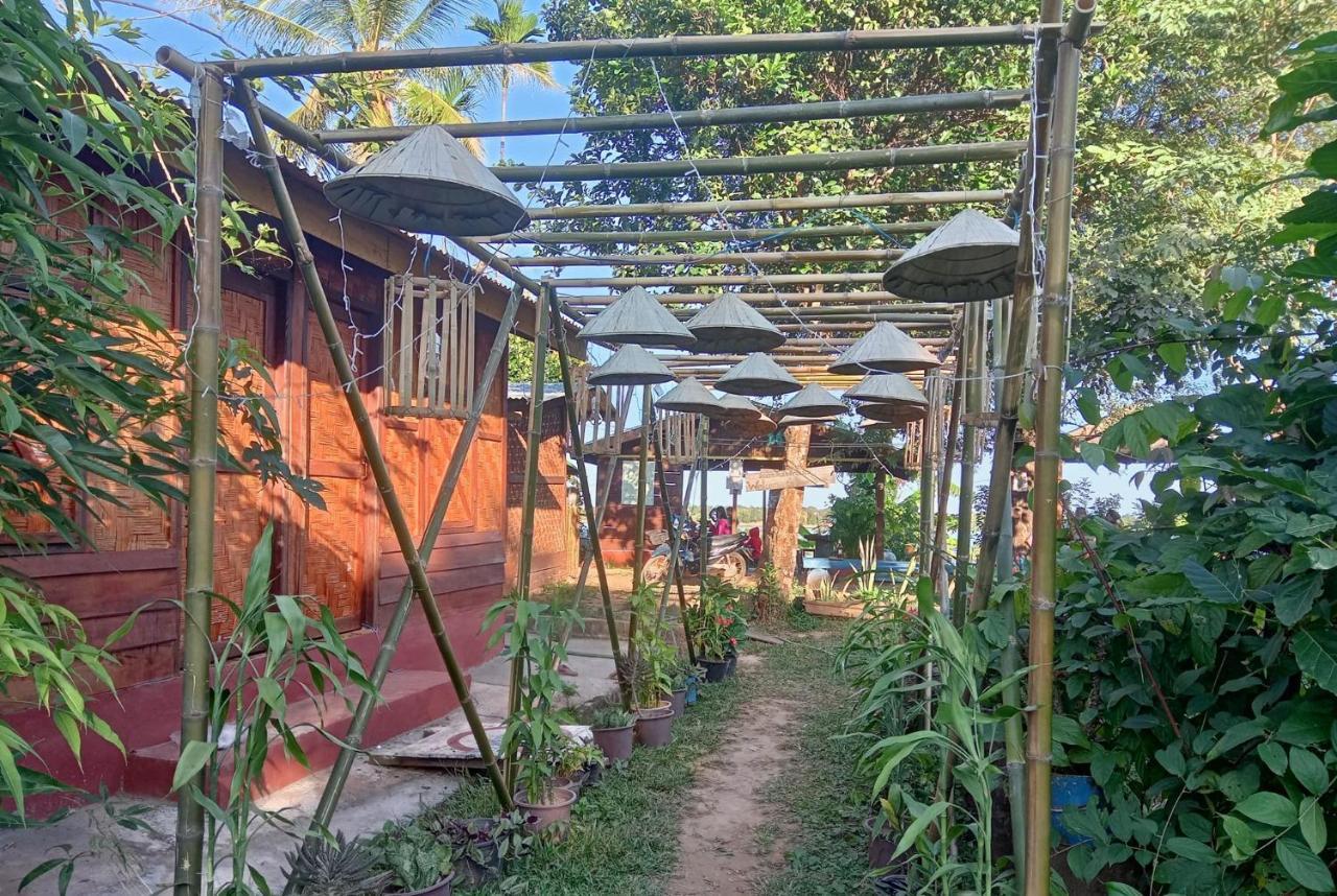 Don Som Riverside Guesthouse Dış mekan fotoğraf