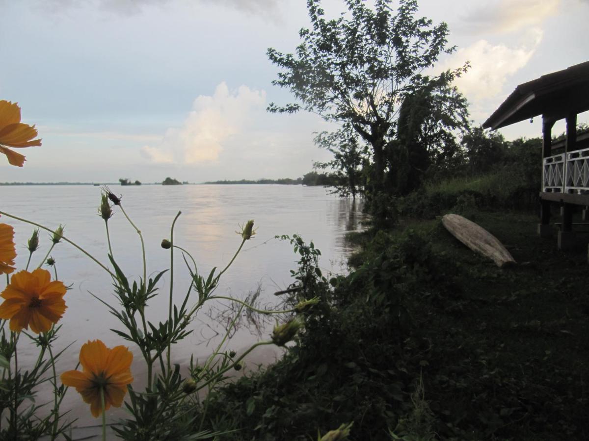 Don Som Riverside Guesthouse Dış mekan fotoğraf