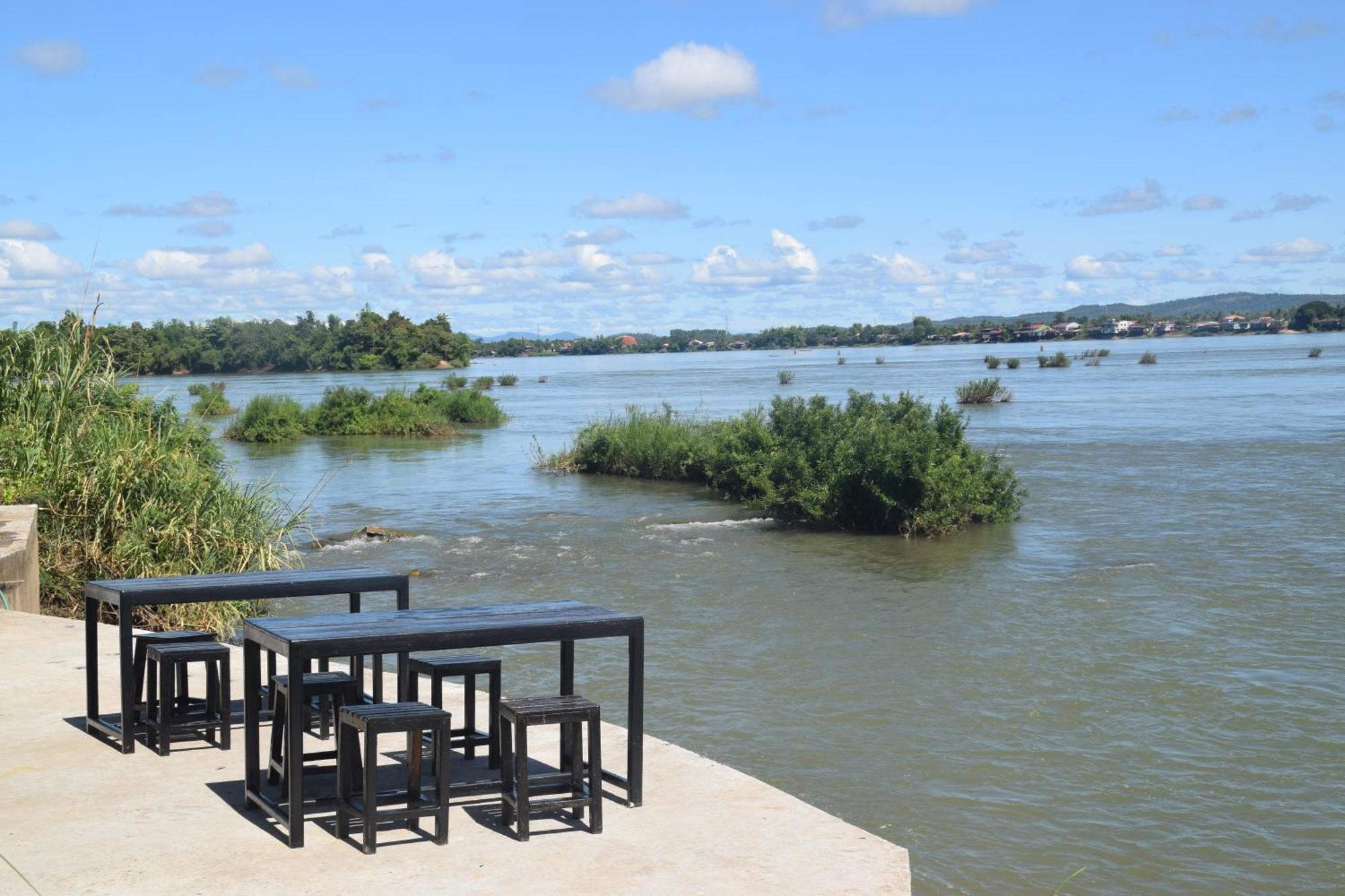 Don Som Riverside Guesthouse Dış mekan fotoğraf