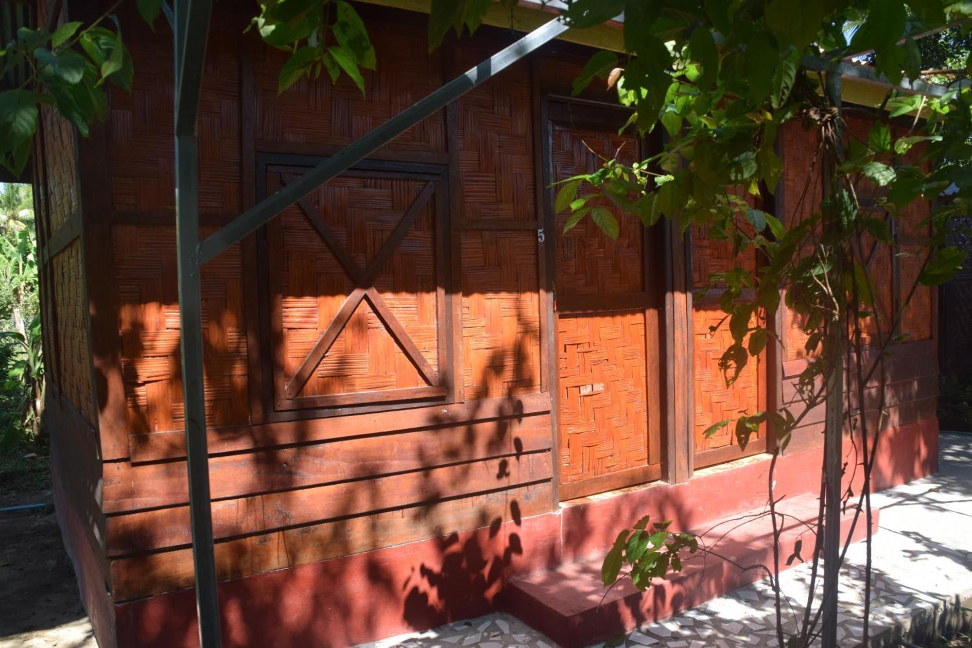 Don Som Riverside Guesthouse Dış mekan fotoğraf