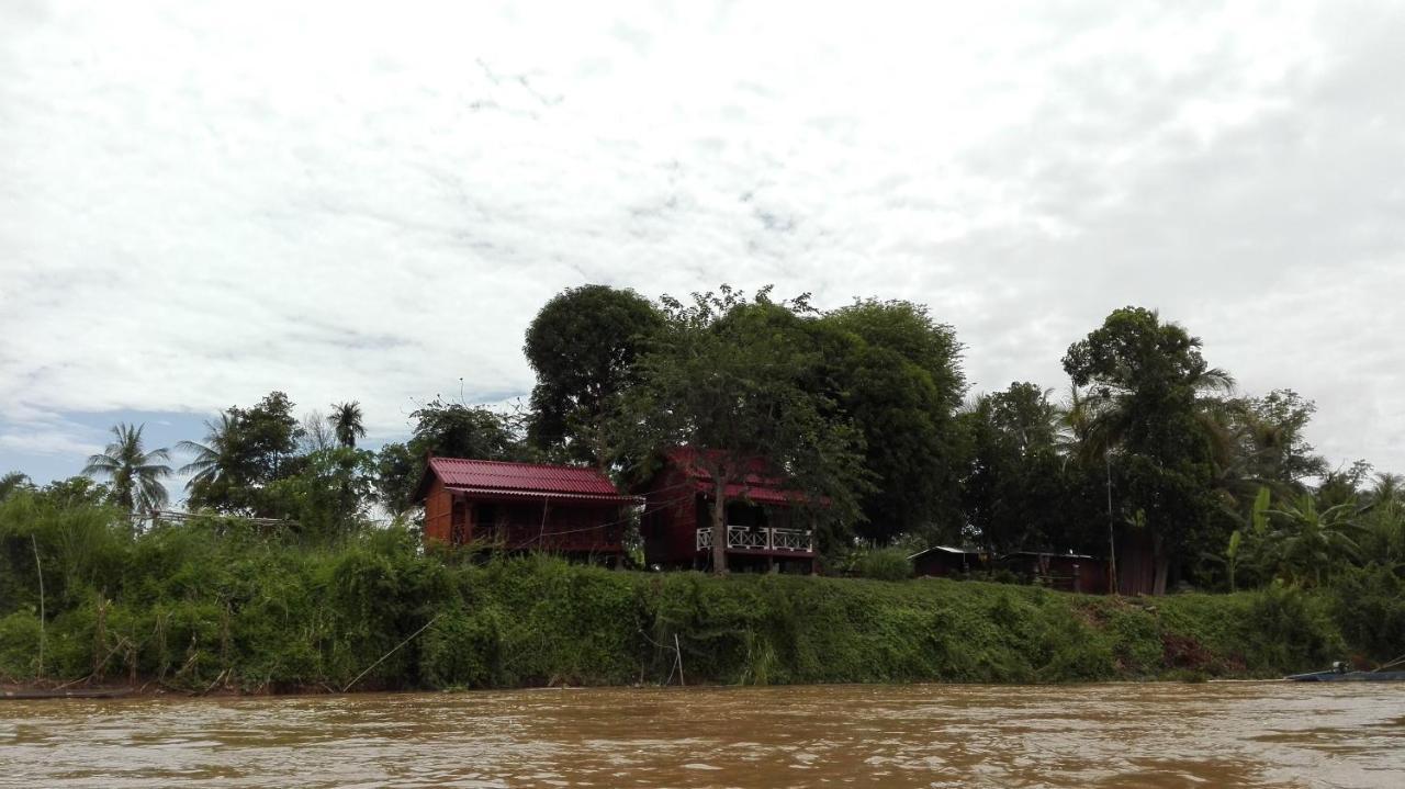 Don Som Riverside Guesthouse Dış mekan fotoğraf